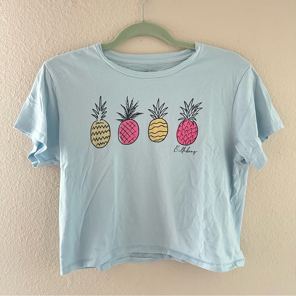 Billabong Light Blue Pineapple 🍍💗 Casual Tee